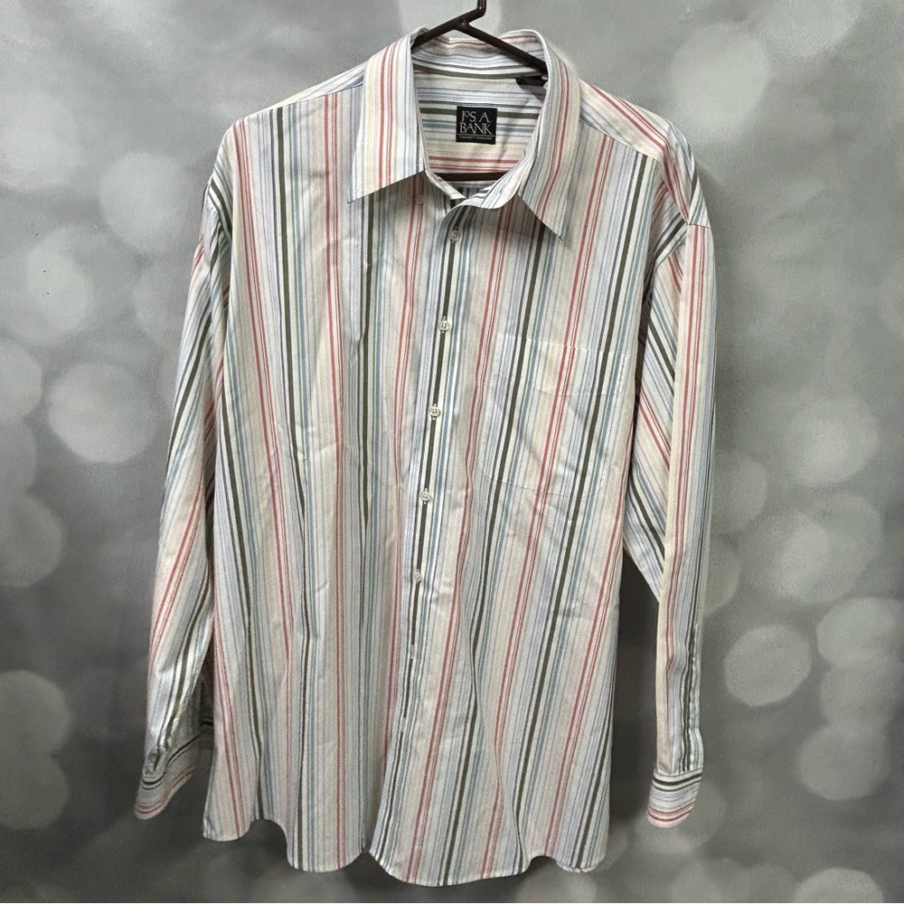 EUC Jos A Banks striped long‎ sleeved button up in XL in beautiful colors